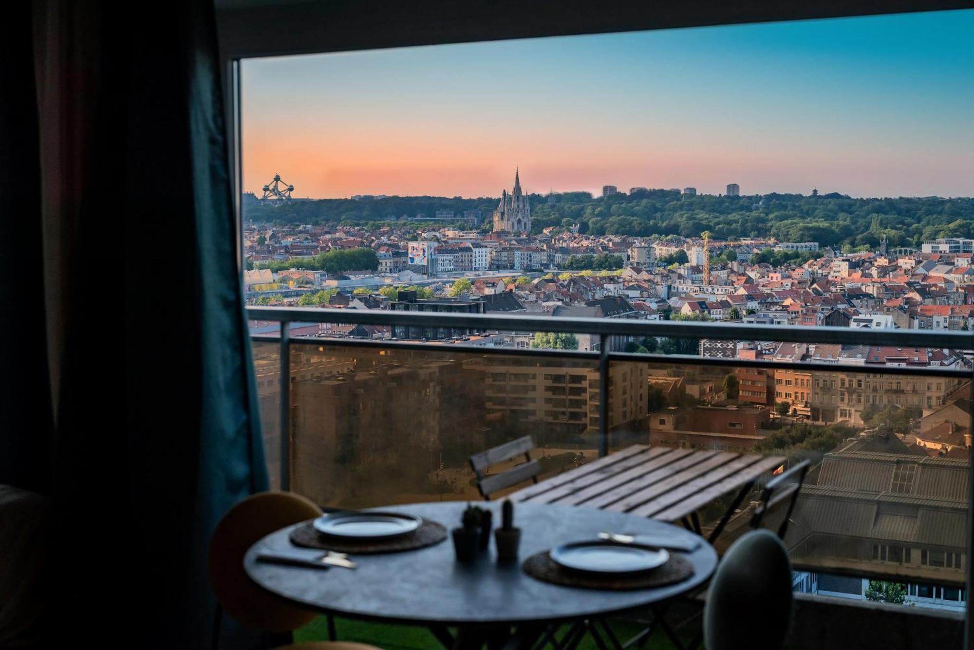 Studio Avec Vue Panoramique Et Parking Gratuit Brussels Exterior photo